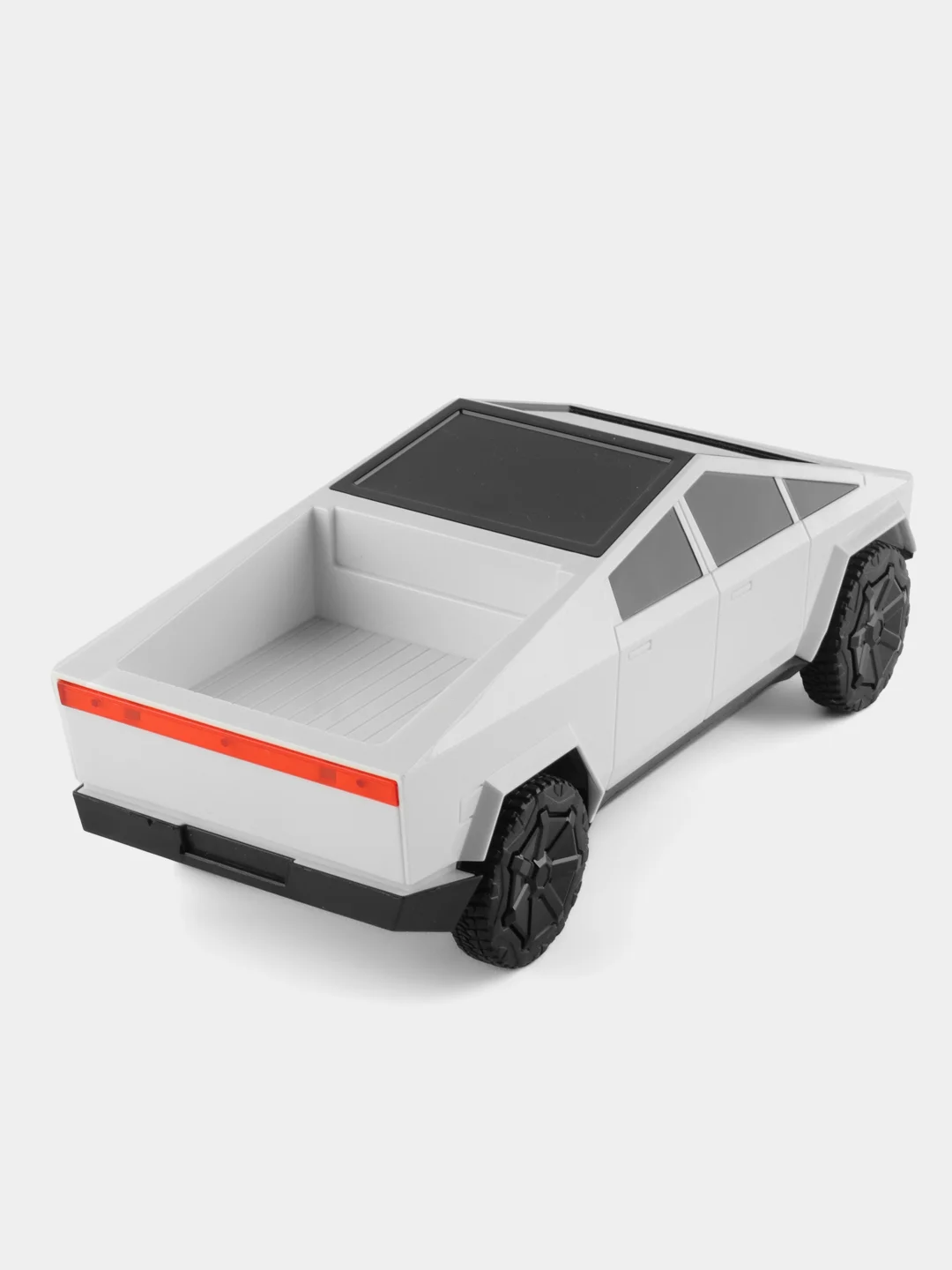 Белый радиоуправляемая машинка Cybertruck Tesla, на пульте управления 1:18 (кибертрак, тесла)