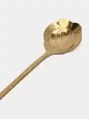 Желтый ложка с длинной ручкой для кофе и чая