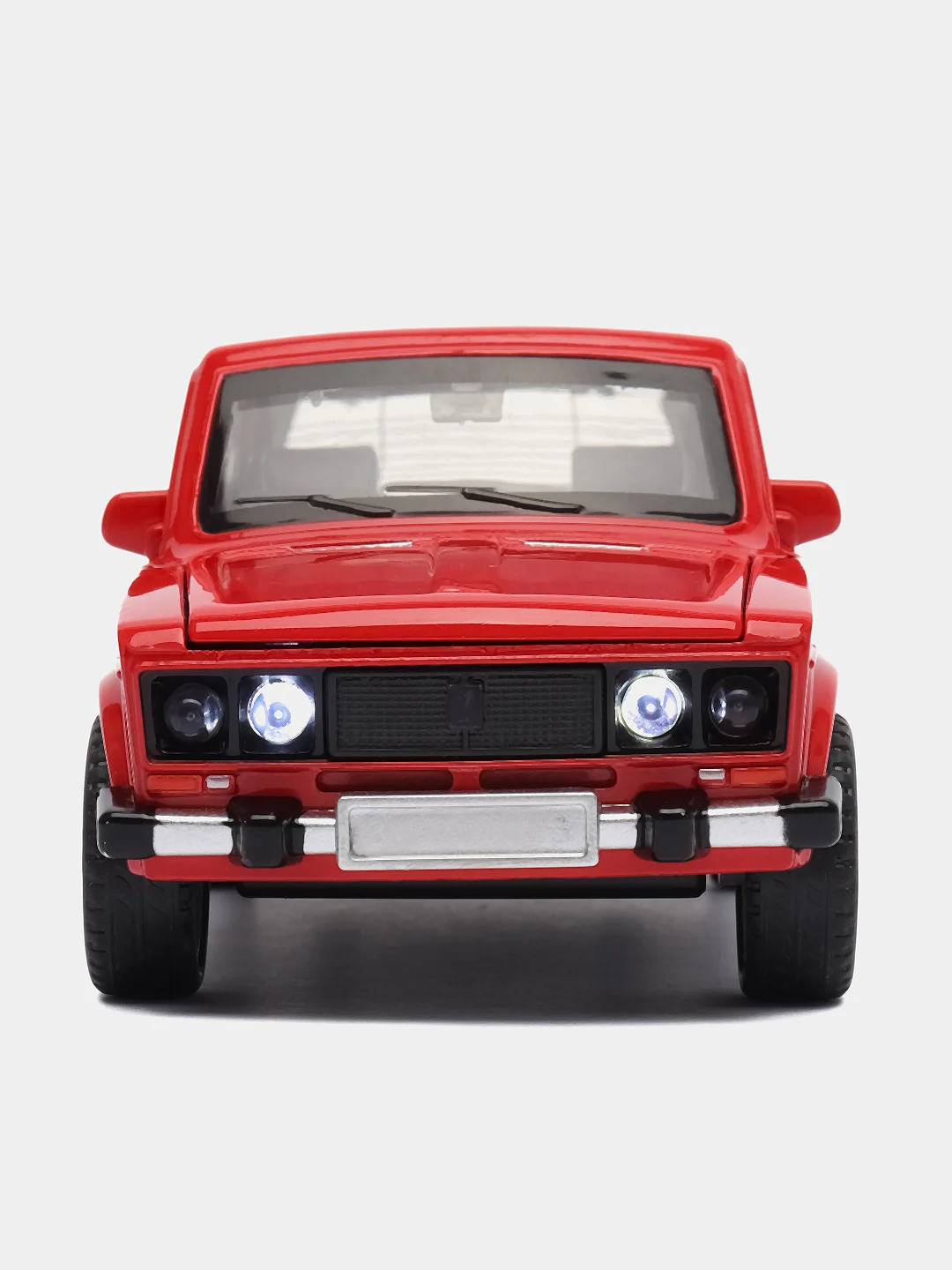 Красный металличсекая модель Класика Шестерка Семерка 1:32 Diecast replica