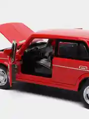 Красный металличсекая модель Класика Шестерка Семерка 1:32 Diecast replica