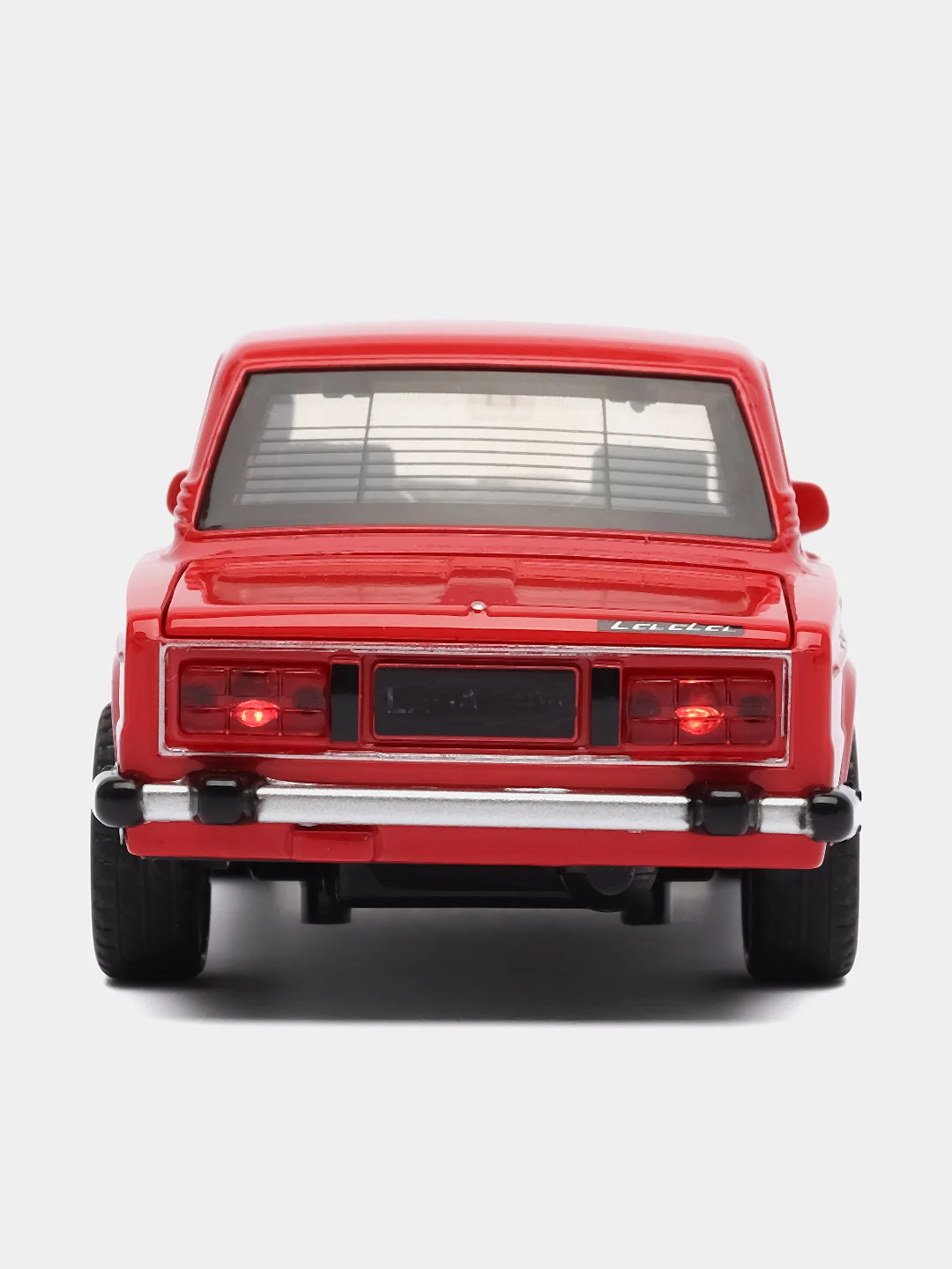 Красный металличсекая модель Класика Шестерка Семерка 1:32 Diecast replica