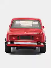 Красный металличсекая модель Класика Шестерка Семерка 1:32 Diecast replica