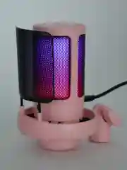 Розовый микрофон игровой студийный конденсаторный для ПК с RGB-подсветкой