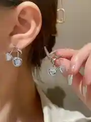 Серьги гвоздики, двойные, серьги с сердечками, серьги с камнем, веточки, серьги женские