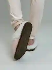 Белый тапочки домашние женские, глубокие, шлепки меховые
