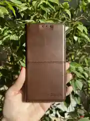 Тёмно-коричневый чехол книжка elitcase для Realme 9 Pro Plus и Realme 9 4G / Реалми 9 Про + Реалми 9 4G