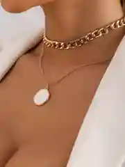 Золотой цепочка на шею на Новый год