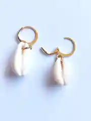 Серьги на маленьком кольце Ракушки