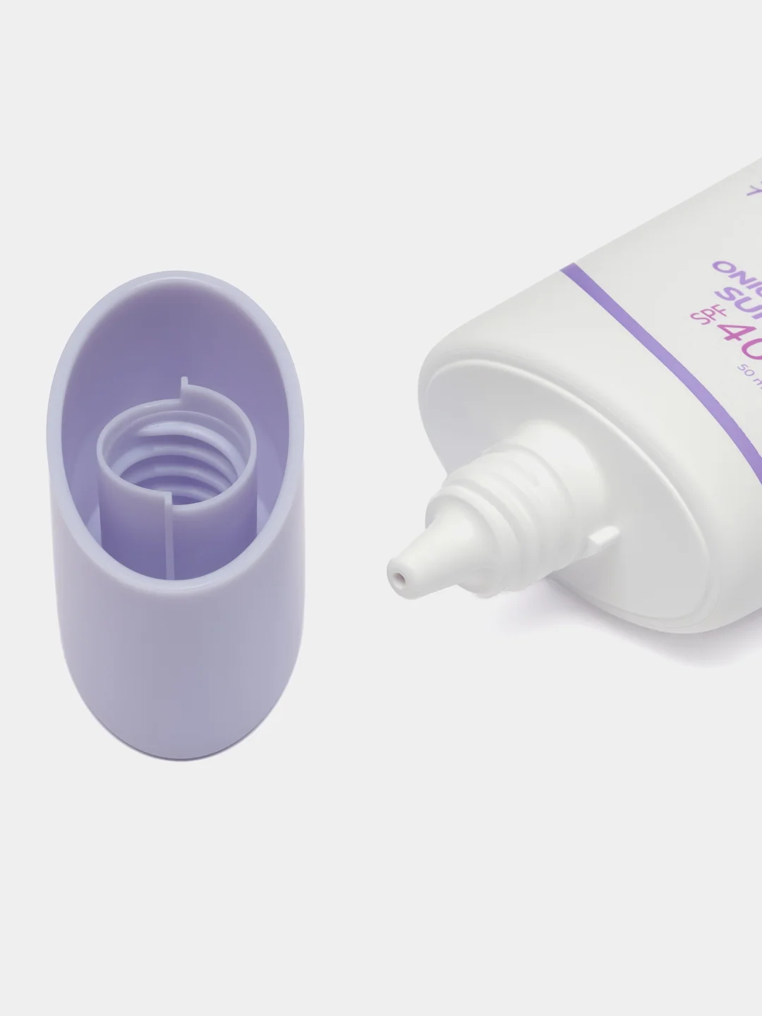 Лёгкий санскрин для проблемной кожи IsNtree Onion Newpair Sunscreen SPF40+ PA+++, 50 мл