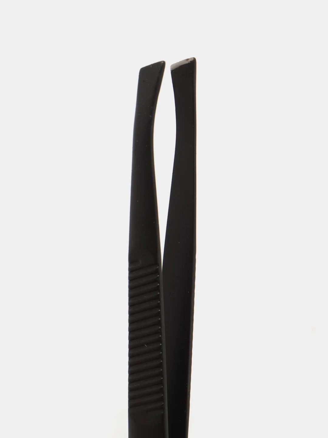 Пинцет для бровей скошенный Zinger 86112 B