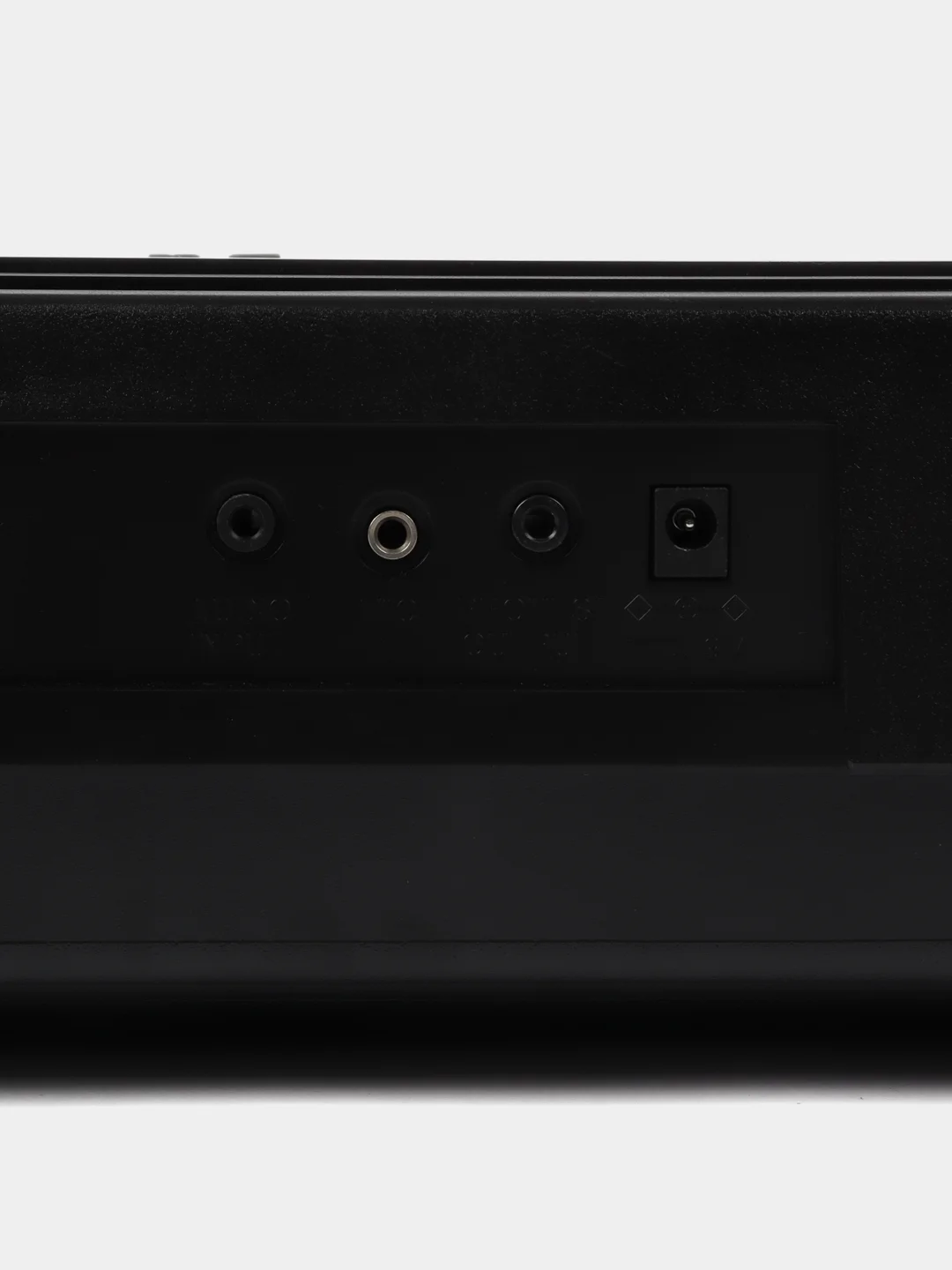 Синтезатор TESLER KB-6130