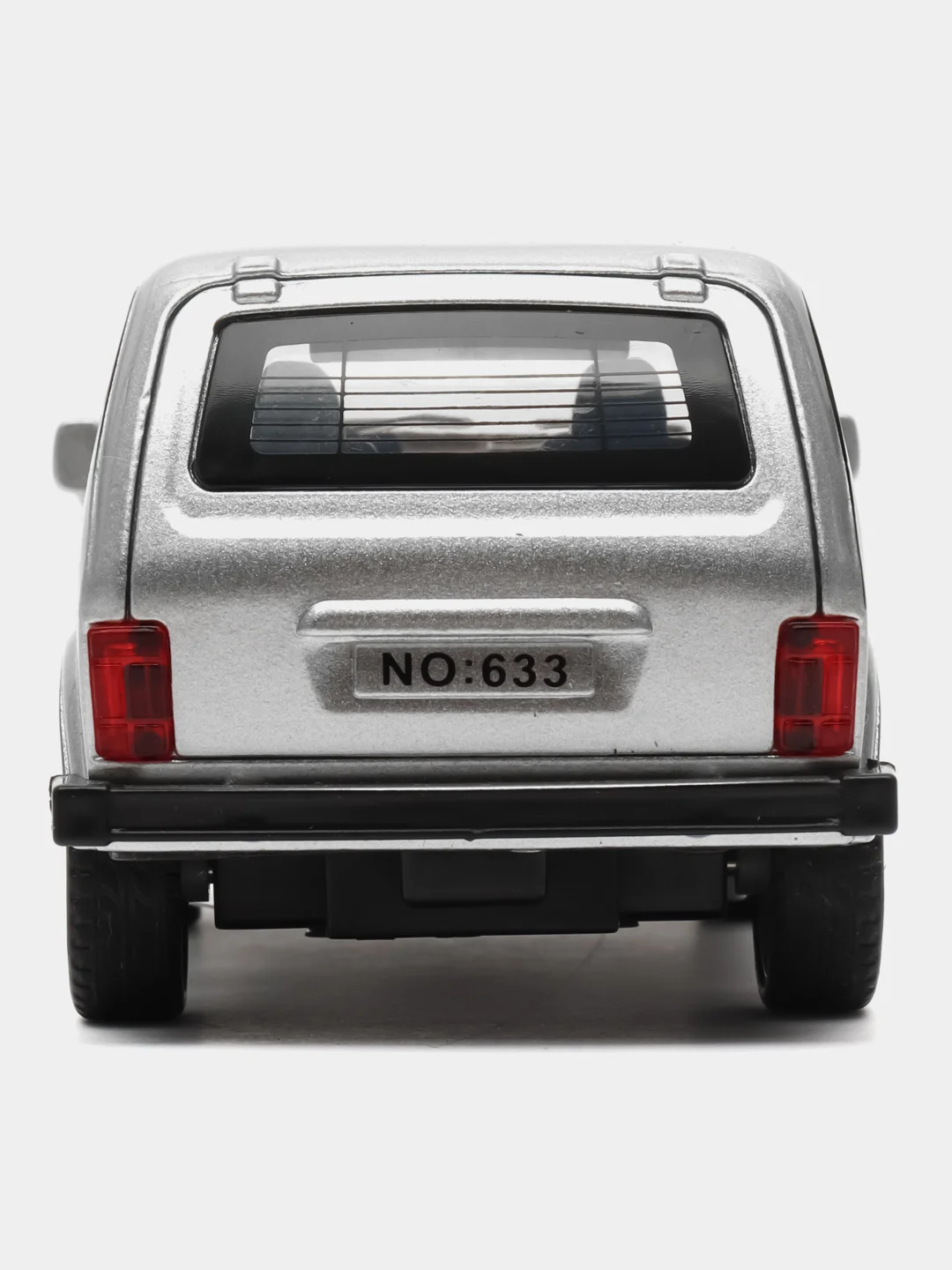 Серебряный lada 2121 Нива 1:32 A4069
