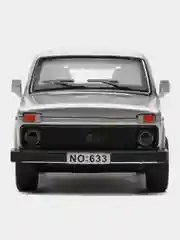 Серебряный lada 2121 Нива 1:32 A4069