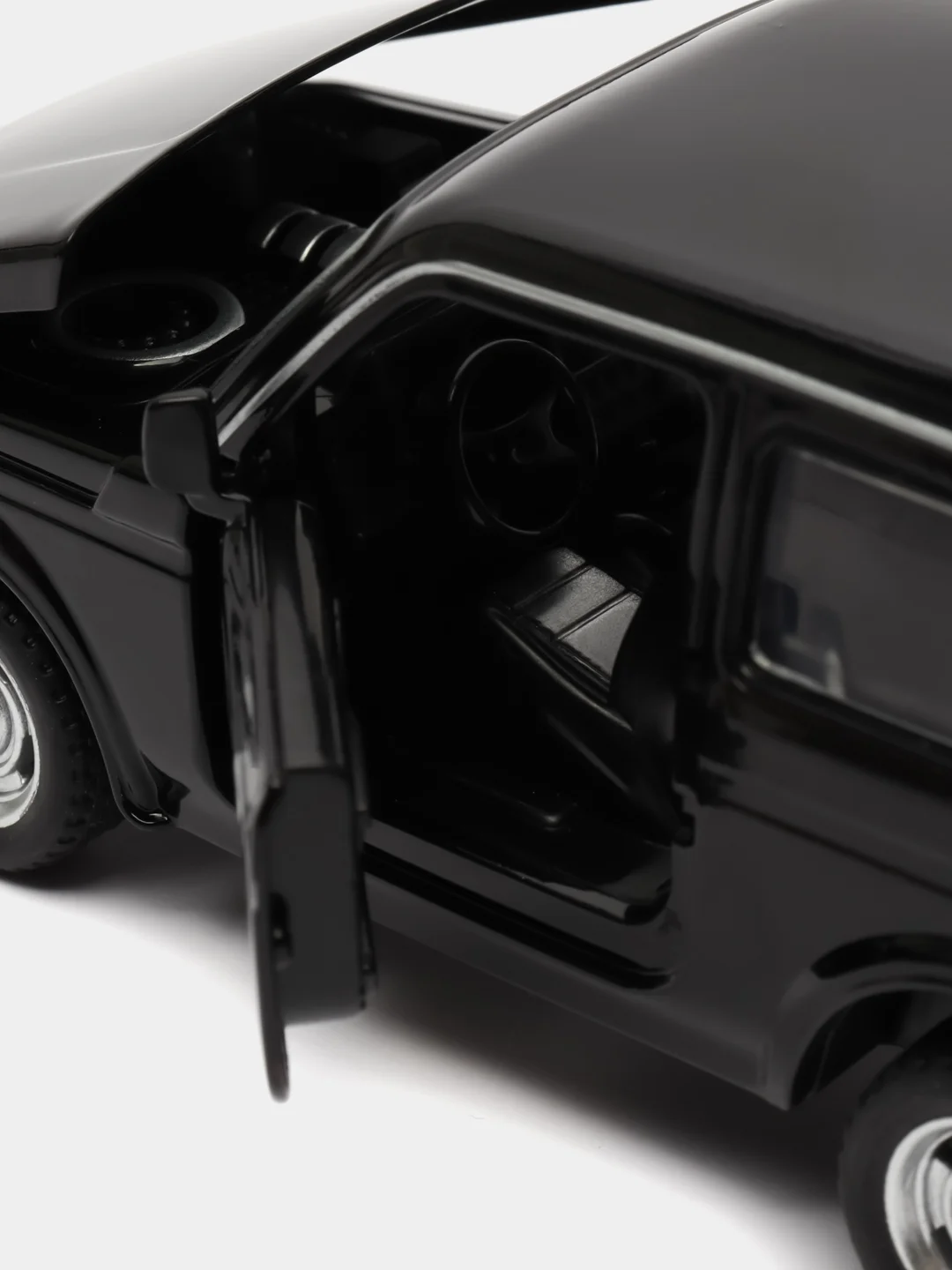 Черный lada 2121 Нива 1:32 A4069