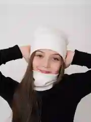 Белый комплект демисезонный шапка и снуд для девочки 3-7 лет . Шапка демисезонная для девочки