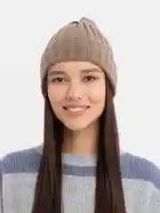 Светло-коричневый шапка шерстяная осенне - зимняя
