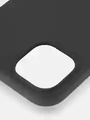 Черный чехол для iPhone 15 Plus силиконовый ROSCO матовый с микрофиброй, бортиком защитой камер
