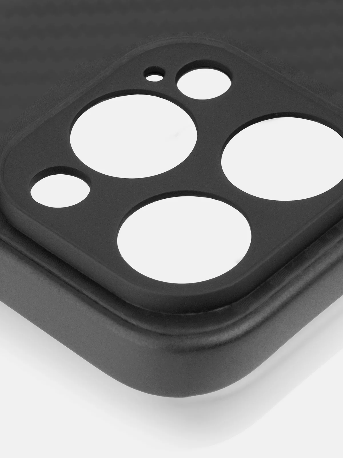 Черный ребристый чехол для Apple iPhone 15 Pro силиконовый ROSCO матовый, тонкий, текстура карбон