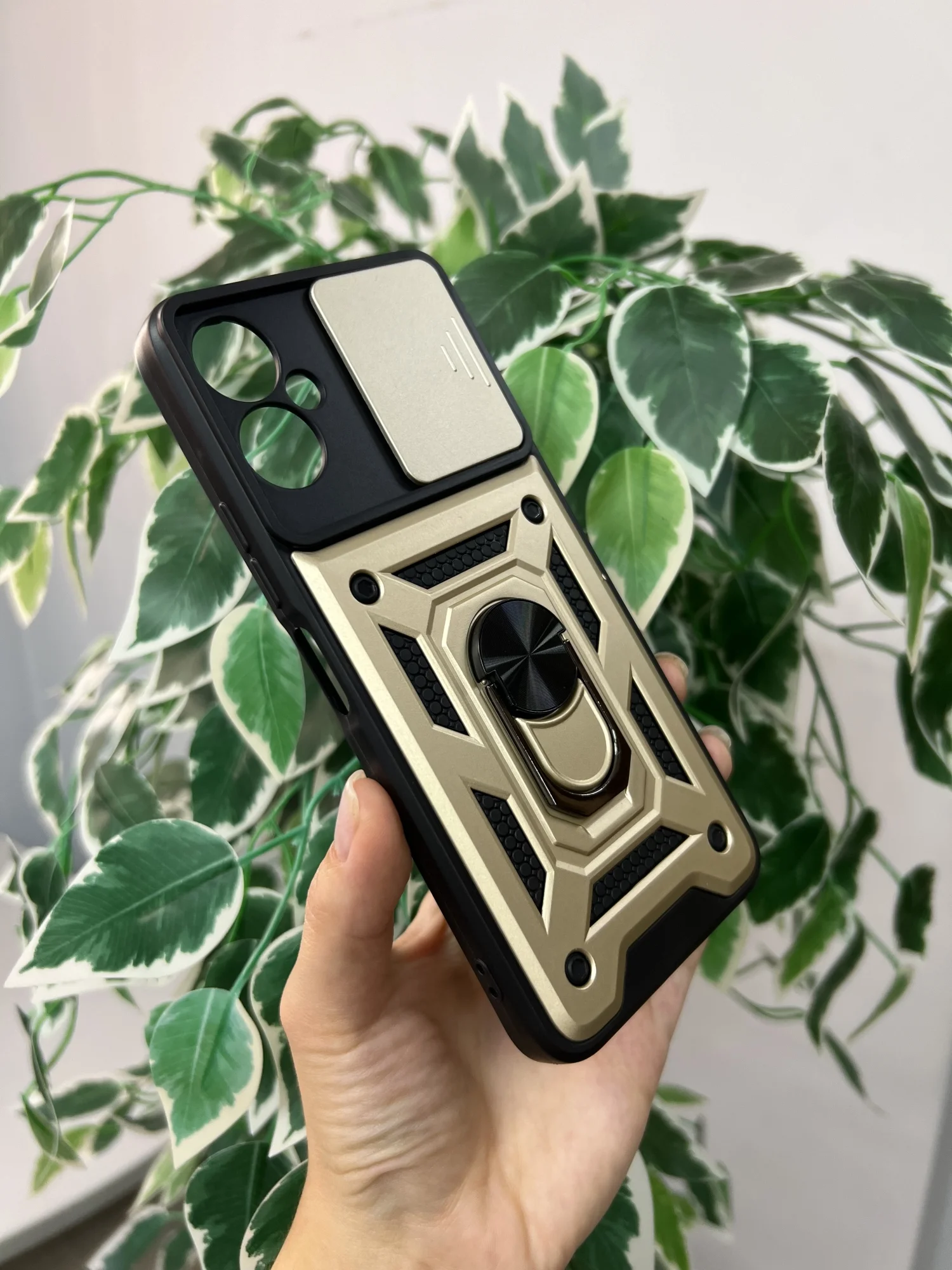 Золотой чехол противоударный armors для Tecno Spark 9 Pro / Техно Спарк 9 Про с защитой камеры