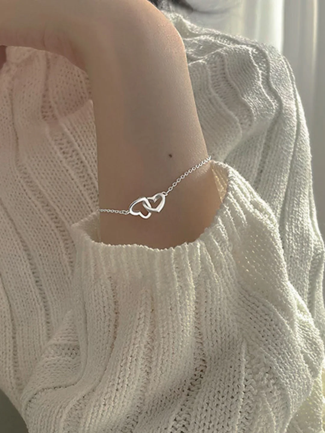 Серебряный браслет на руку "Два сердца"