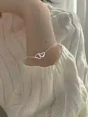 Серебряный браслет на руку "Два сердца"