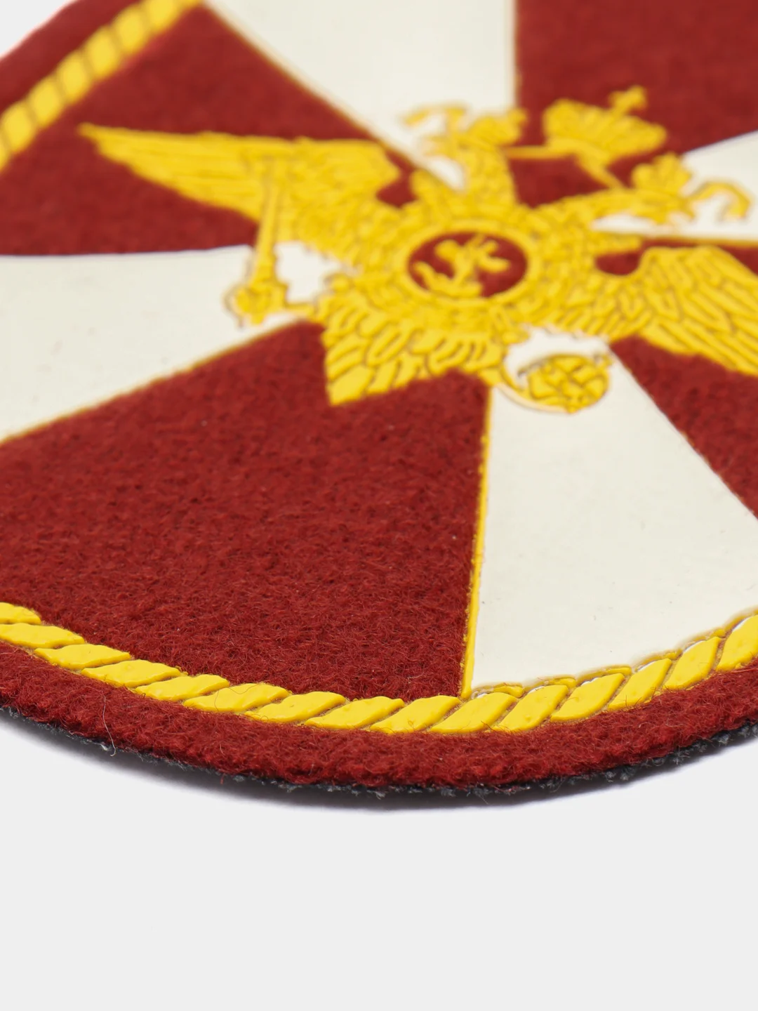 Бордовый нарукавный знак регионального командования. Шеврон армейский "Внутренние Войска"