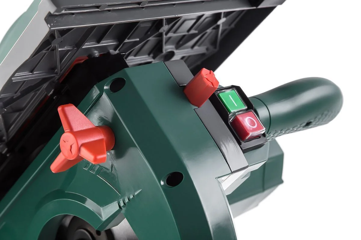 Пила торцовочная HAMMER STL1200/210C