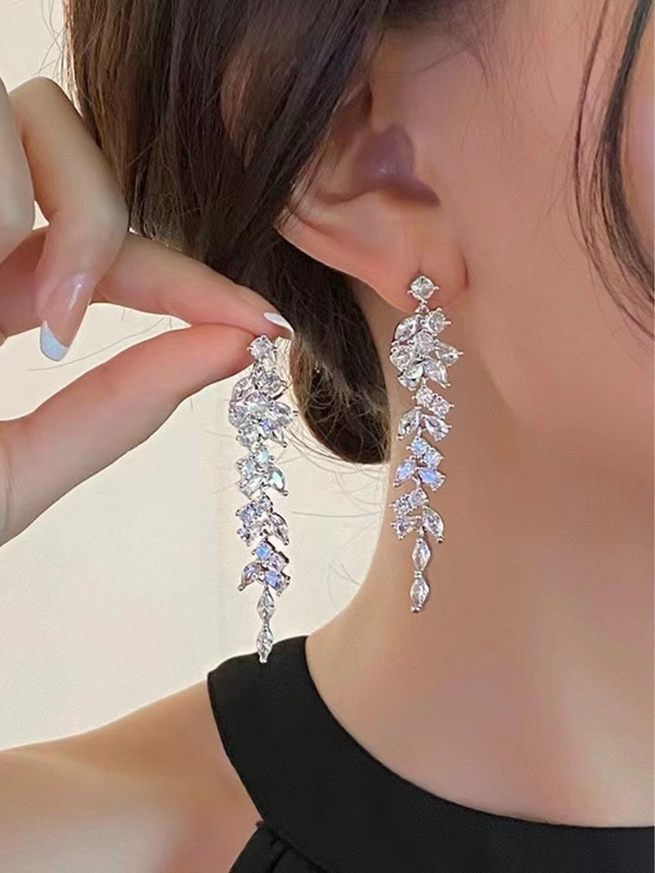 Серьги женские, длинные, вечерние, со стразами
