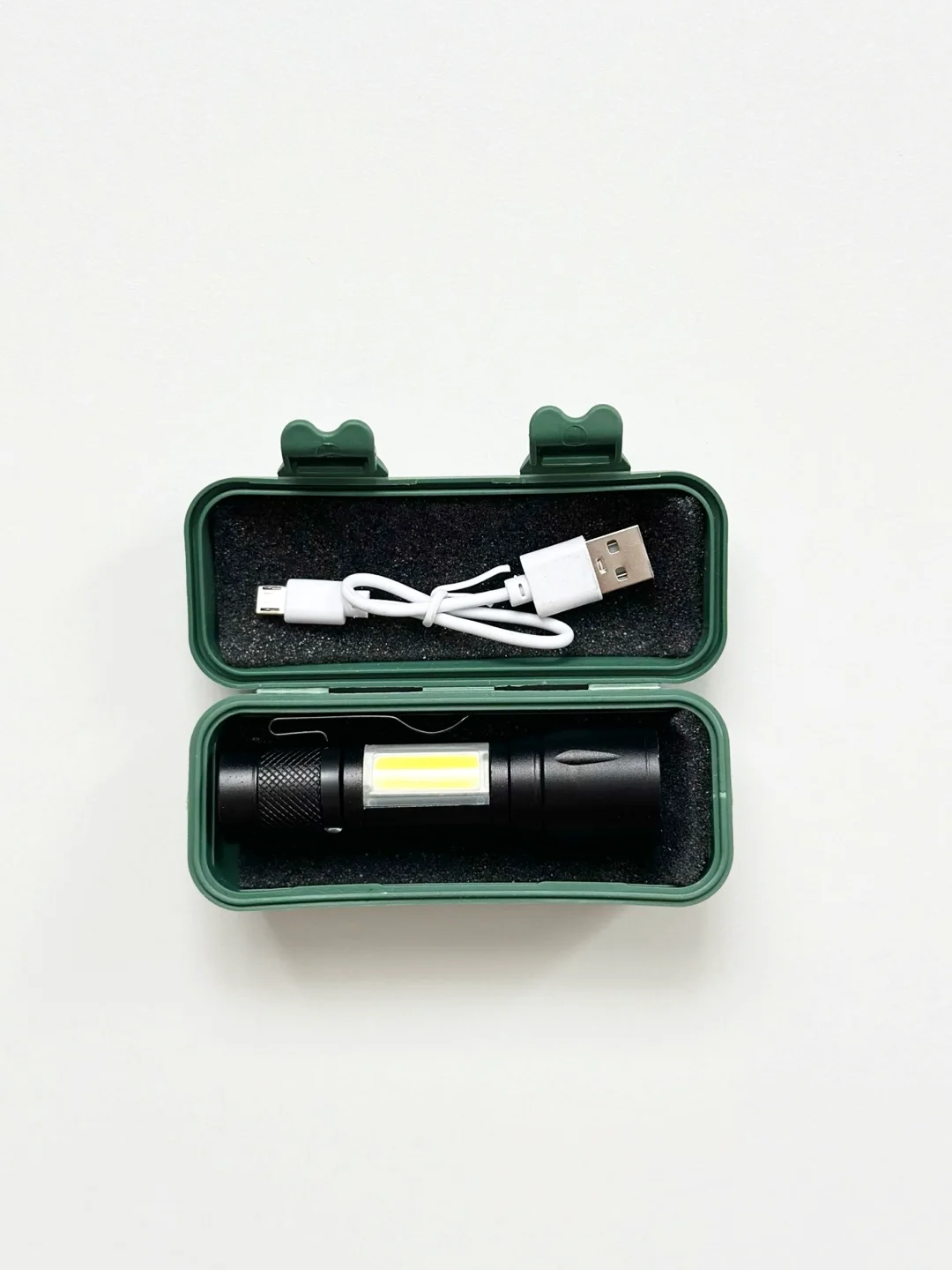 Фонарик ручной USB в футляре карманный