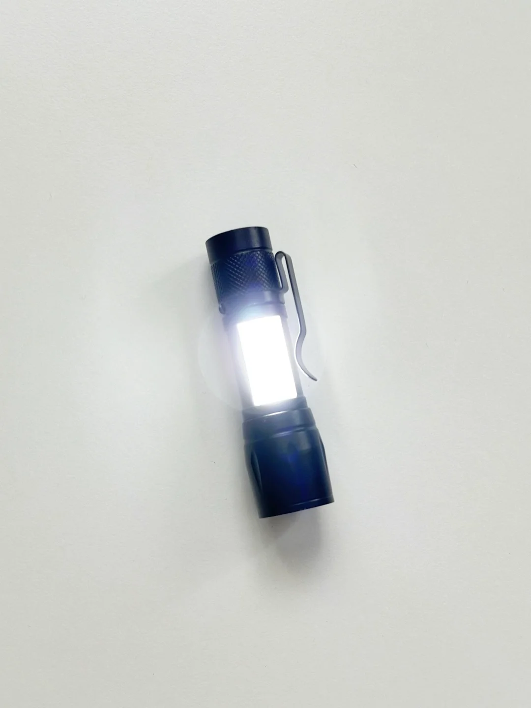 Фонарик ручной USB в футляре карманный