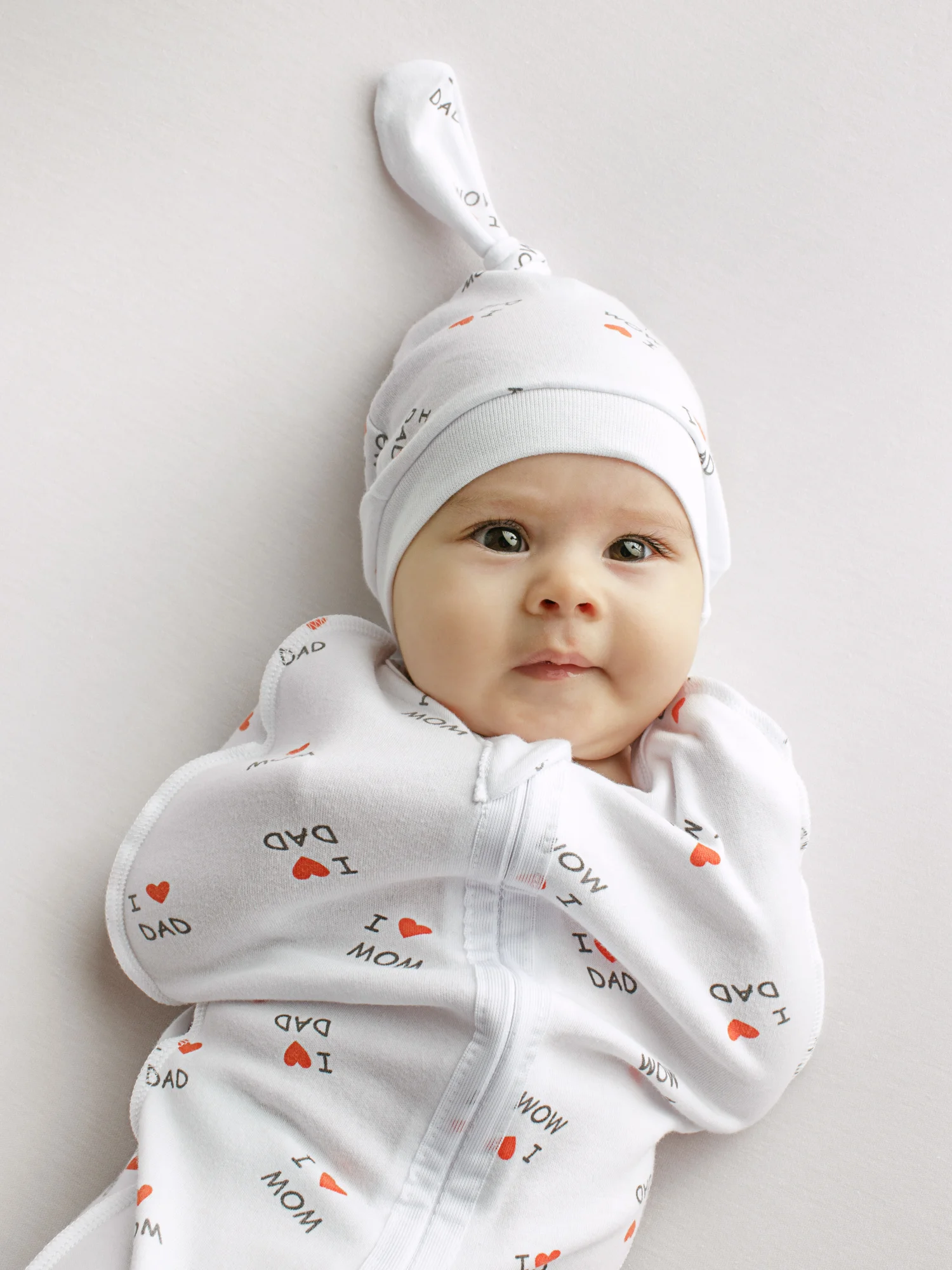 Белый пеленка (кокон на молнии) с шапочкой Amarobaby (Soft Hugs)