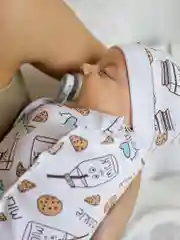 Бежевый пеленка (кокон на молнии) с шапочкой Amarobaby (Soft Hugs)