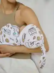 Бежевый пеленка (кокон на молнии) с шапочкой Amarobaby (Soft Hugs)