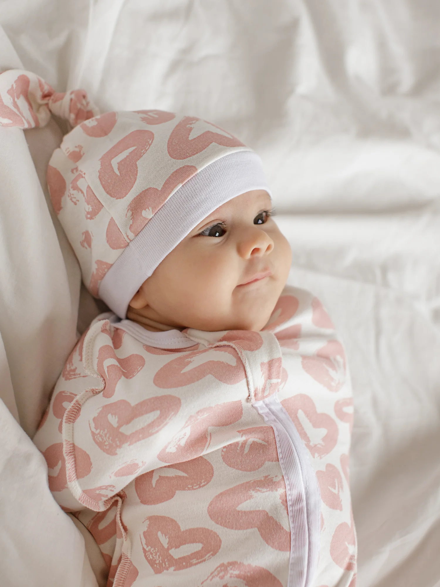 Конфетный пеленка (кокон на молнии) с шапочкой Amarobaby (Soft Hugs)