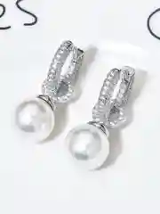Серьги кольца с подвеской из жемчуга