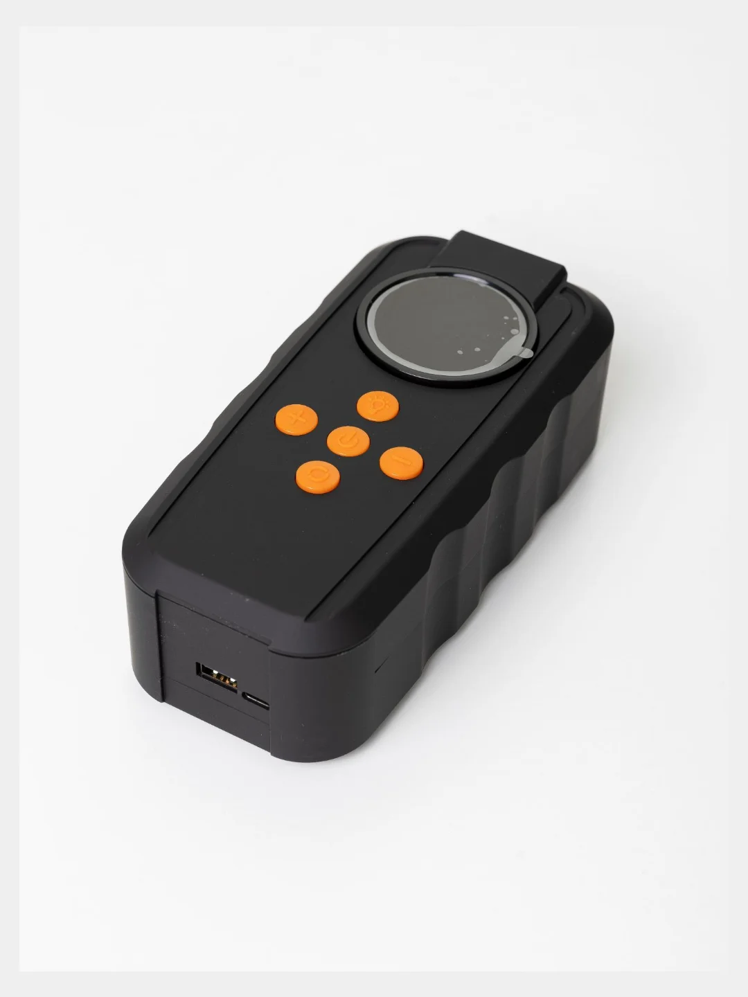 Черный зарядное устройство для автомобиля, PowerBank, компрессор автомобильный, фонарик - 4 в 1
