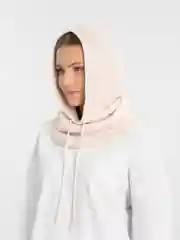 Молочный капор женский вязаный, капюшон