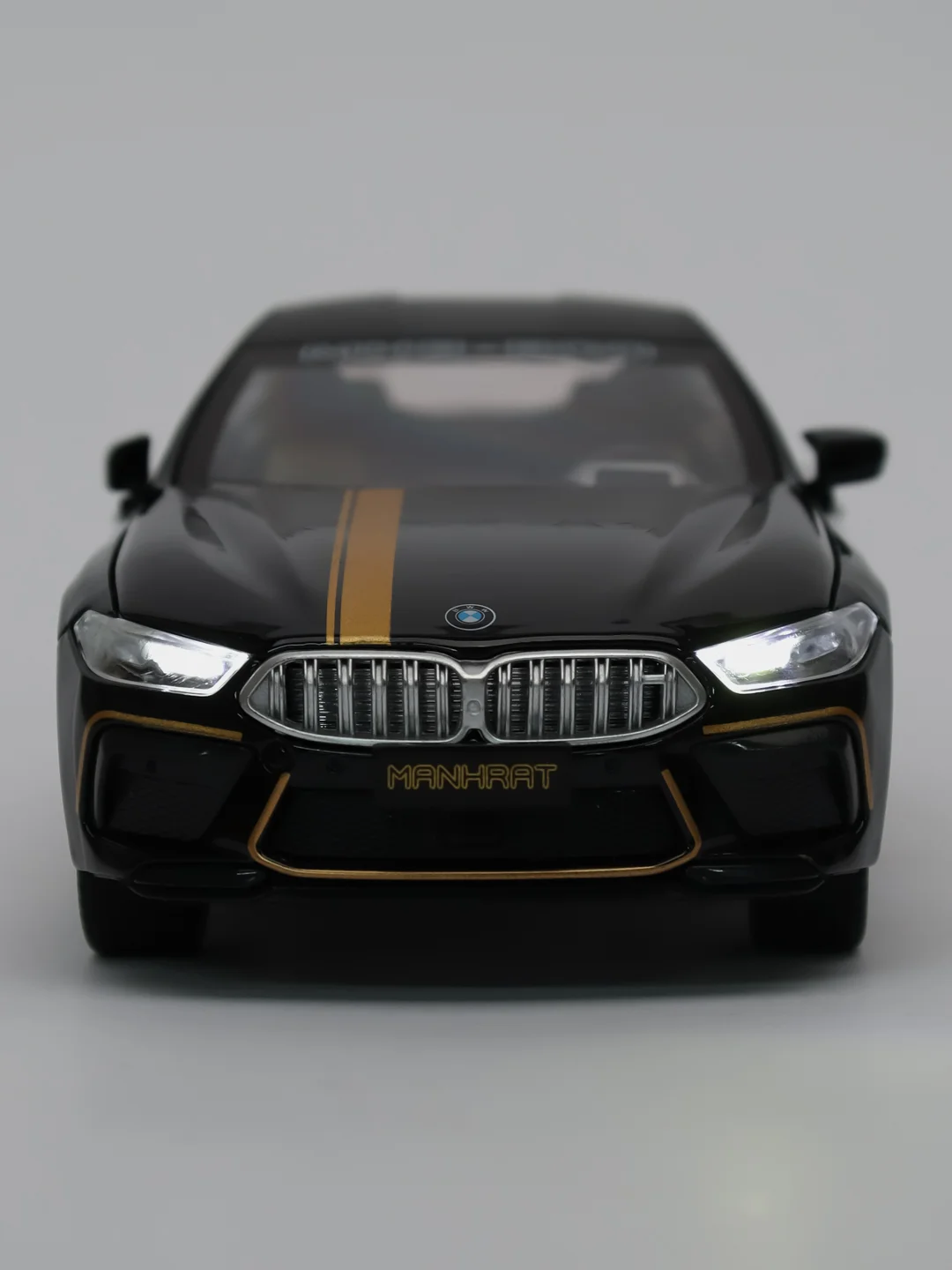 Черный масштабная металлическая модель авто 1:24 BMW M8