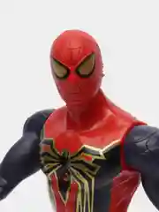Красный интерактивная игрушка-сувенир Avengers (Мстители) Union Legend:Халк, Грут и Енот, танос