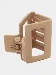 Бежевый маленький крабик-заколка