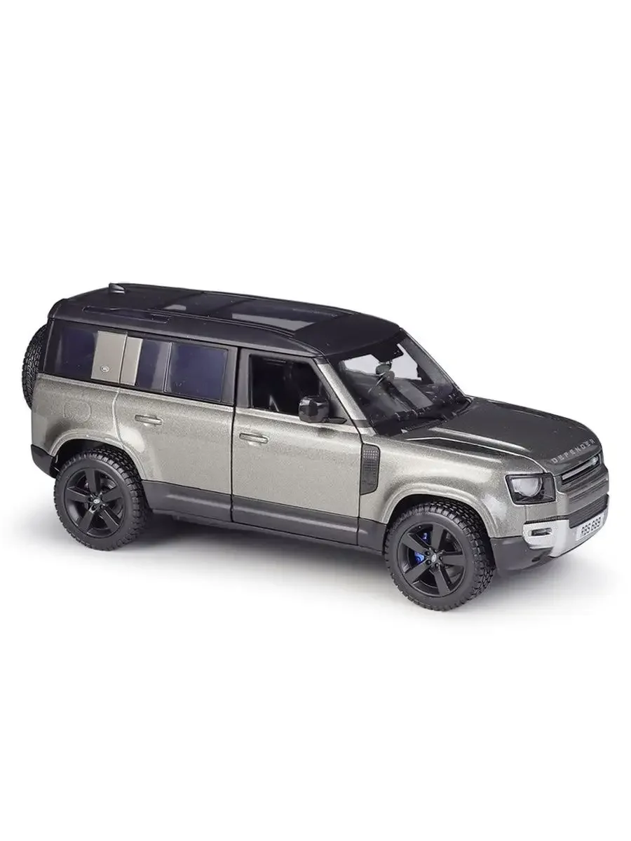 Машина 2022 Land Rover Defender 110 1/24 серебро 18-21101