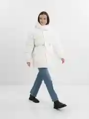 Белый женский пуховик зимний