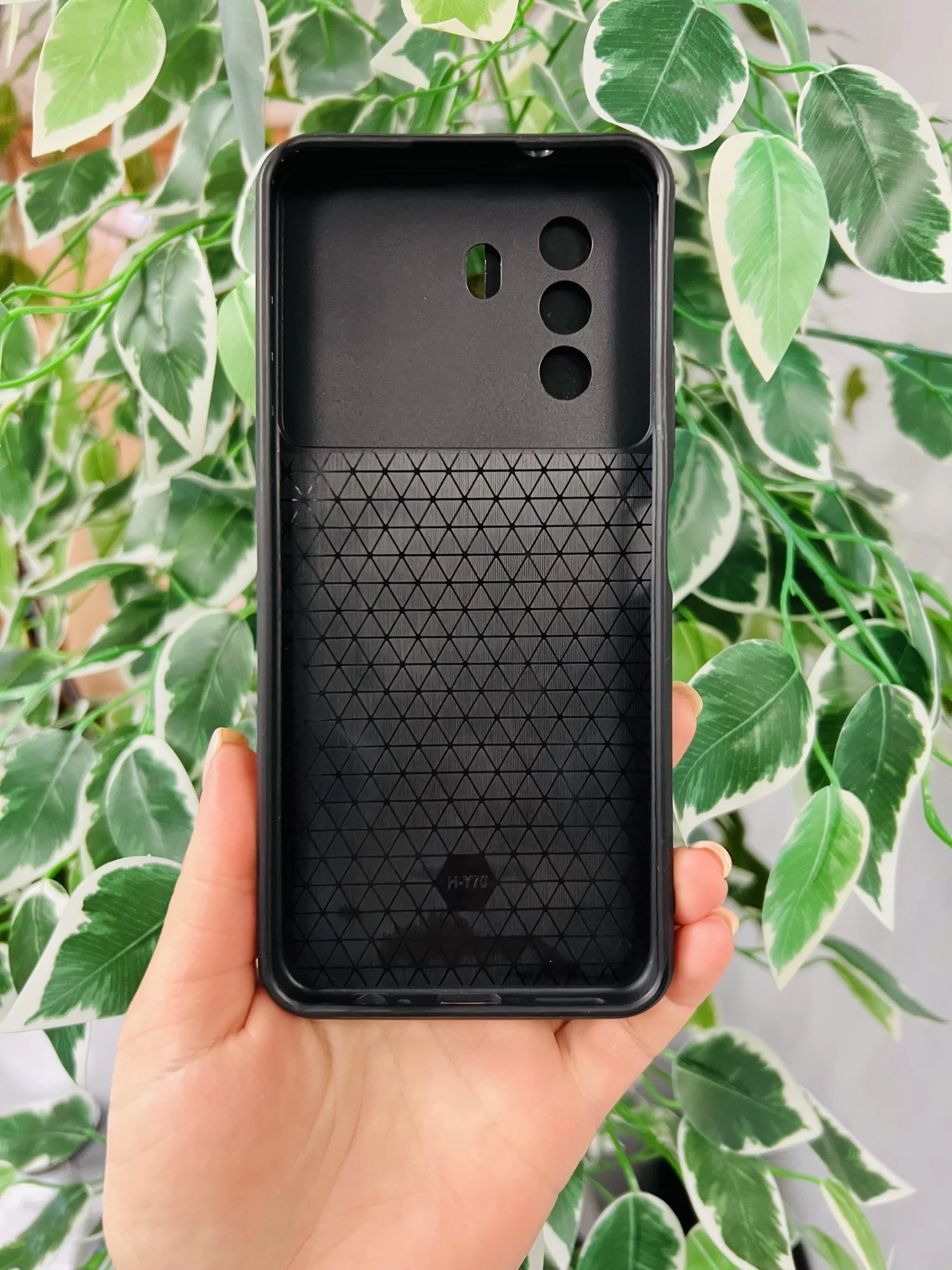 Черный чехол противоударный armors для Huawei Nova Y71 и Y70 и Y70 Plus / Нова У71 и У70 и У70 +