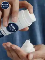 Пена для бритья NIVEA MEN, для чувствительной кожи, успокаивающая, без спирта, 200 мл