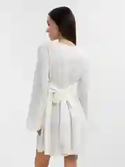 Платье женское белое с перьями