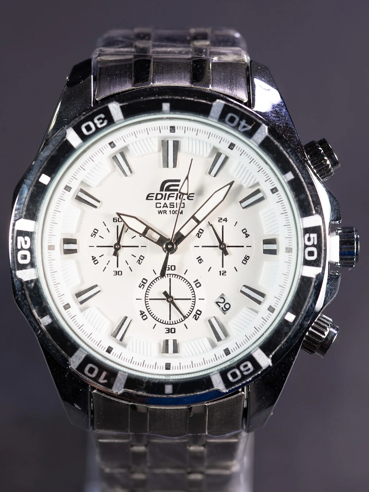 Белый часы мужские наручные Casio Edifice с хронографом