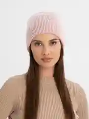 Розовый шапка женская вязанная на осень, весну и зиму