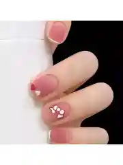 Кремовый накладные ногти с дизайном