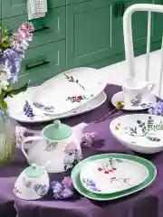Блюдо фарфоровое "Ботанический атлас"