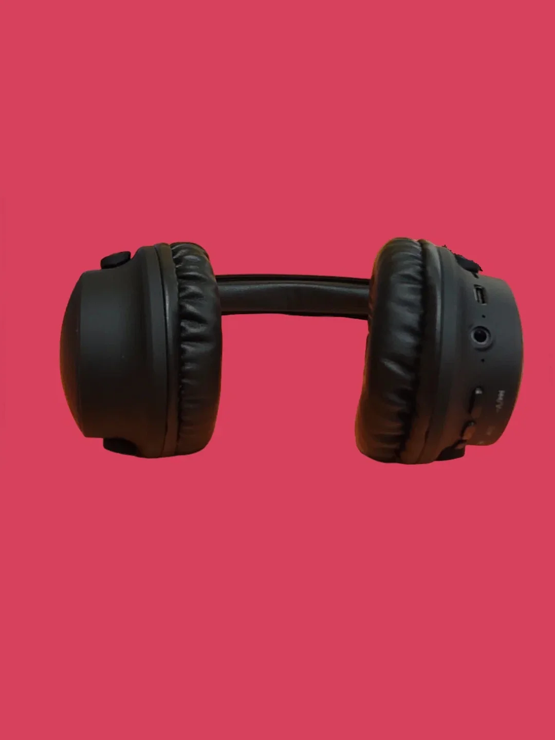 Черный беспроводные наушники Bluetooth полноразмерные HOCO W46 / HOCO W40
